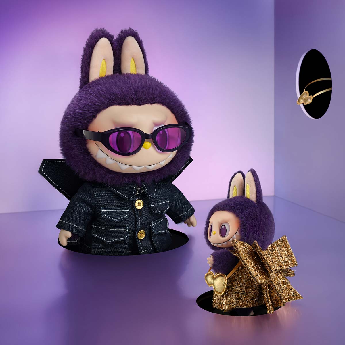 THE MONSTERS - WINGS OF FORTUNE Vinyl Plush Hanging Card – view 6 | The Moon Toys